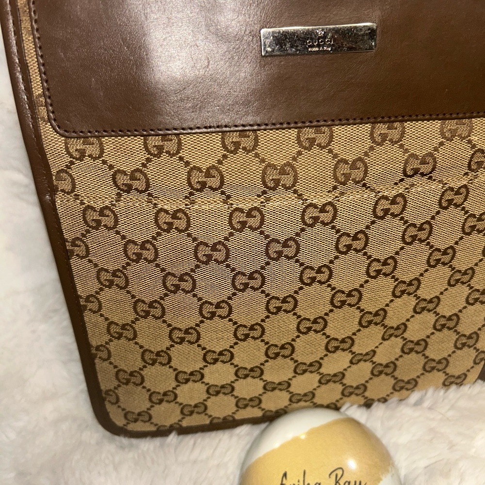 Gucci GG Canvas Messenger Bag - Picture 13 of 15